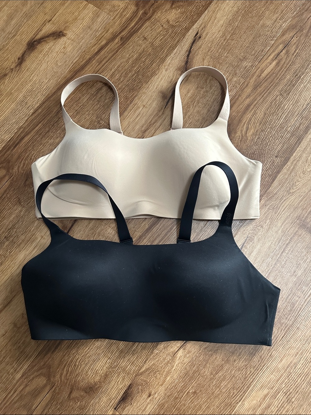 2 - Aerie Smoothez Wireless Bras, beige and black, size XL